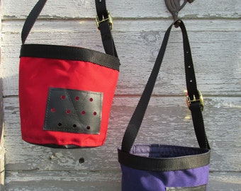 Mini nose feed bag