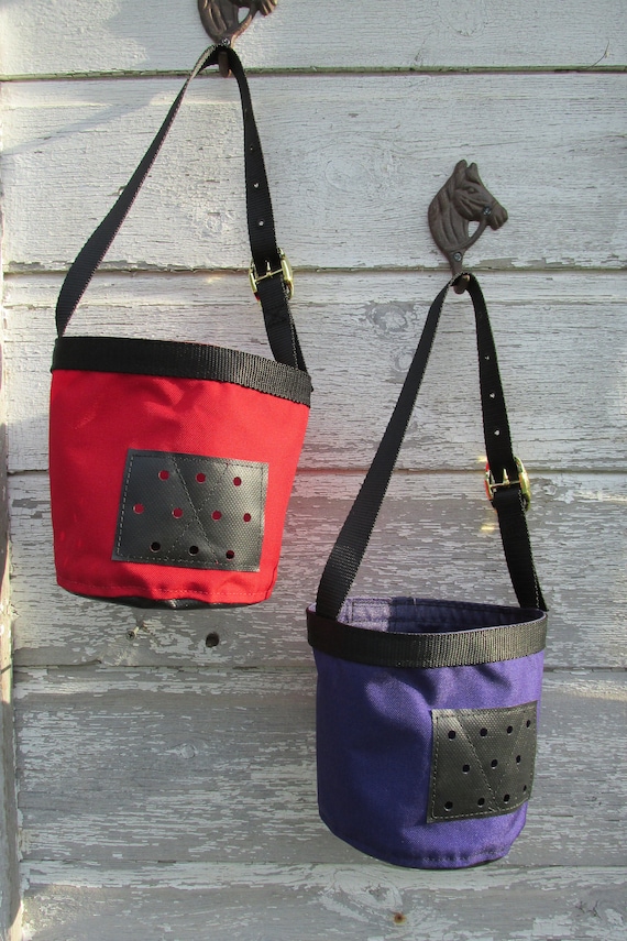 Mini nose feed bag