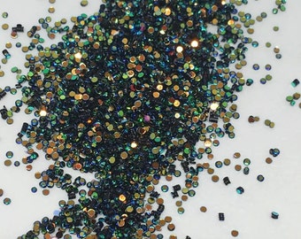 Olive Garden - 5g solvent resistant nail glitter