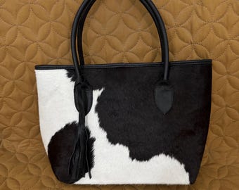 Genuine Cowhide Tote Bag – Handmade Leather Purse – Western Fringe Shoulder Bag – Hair-On Hide Tote – Rustic Boho Country Style Handbag Gift