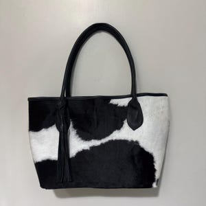 Zwart witte koeienhuid draagtas portemonnee uniek haar op koeienhuid draagtas koeienhuid schoudertas westerse stijl tas koeienhuid dames boho draagtas cadeau