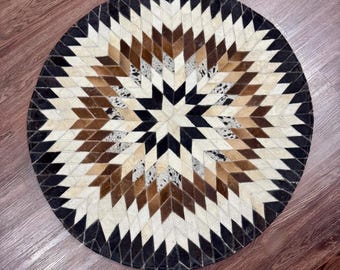 HETZELFDE ALS AFBEELDING! Koeienhuid patchwork tapijt echt koeienhuid haar op tapijt natuurlijk koeienhuid tapijt tapijt rustieke boerderij decor handgemaakte boho tapijt cadeau