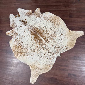 Brown Cowhide Rug | Hair on Cowhide | Natural Cowhide Leather Rug | Rustic Farmhouse Decor | Western Style Area Rug | Real Leather Floor Rug