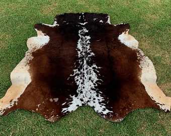 Natural Tricolor Cowhide Rug - Large Cowhide Rug for Living Room Area - Brindle Cowhide Rug - Natural Cowhide Floor Rug - Cowhide Rug xl