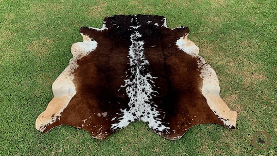 Natural Tricolor Cowhide Rug - Large Cowhide Rug for Living Room Area - Brindle Cowhide Rug - Natural Cowhide Floor Rug - Cowhide Rug xl