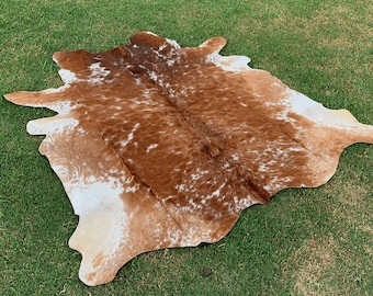 Tapete de couro bovino legítimo, tapete de couro bovino tricolor feito à mão, tapete de couro bovino brasileiro natural, tapete de couro bovino com pelo, presente para mulheres, decoração de casa