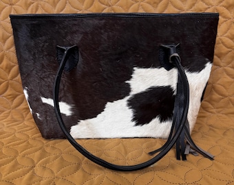 Bolsa tote com pelo de couro bovino feito à mão | Bolsa tote de couro bovino legítimo Bolsa de couro ocidental Bolsa boho Bolsa de ombro de couro bovino Presente para mãe