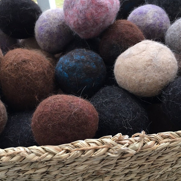 100% Alpaca Dryer Balls!  Chemical Free!!  Reduces Drying Time and Hypoallergenic!  6-pack