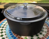 Bargain Vintage Wagner No 10 Round Roaster with Nonmatching Glass Lid