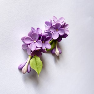 Lilac stud earrings flower earrings lilac jewerly botanical jewerly purple flower eaarings lilac flower jewelry green plant jewelry floral