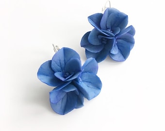 Navy blue hydrangea earrings navy blue earrings dark blue earrings nature earrings botanical earrings plant jewelry navy bridal jewelry