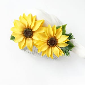 Sunflower hair comb flower hair comb bridal hair comb sunflower wedding yellow flower comb bridal hair piece wedding head piece summer comb