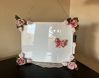 Lavagna bianca cancellabile a secco, decorazione per ufficio, decorazione da parete per ufficio, arte da parete per lavoro, organizzazione, regalo, decorazione shabby chic, rosa francese di campagna