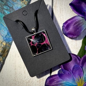 Quantum Foam Handcrafted Pour Paint Fluid Art Necklace in Pink and Black