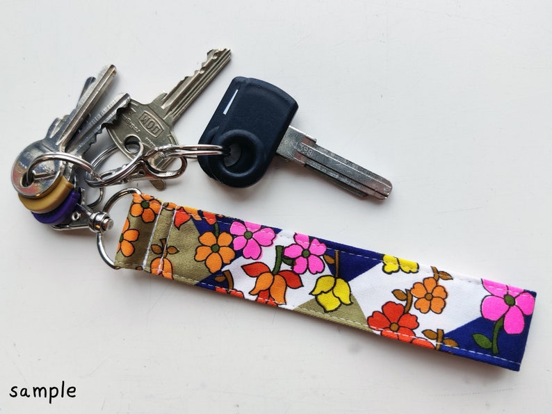 Keychain Vintage Cotton Fabric Pink Flowers Key Wristlet Keyfob made from Recycled Fabric image 7