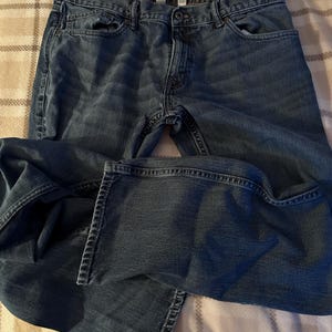 Nice Vintage Banana Republic Jeans ~ Vintage Wash Straight Fit Denim ~ 35x32