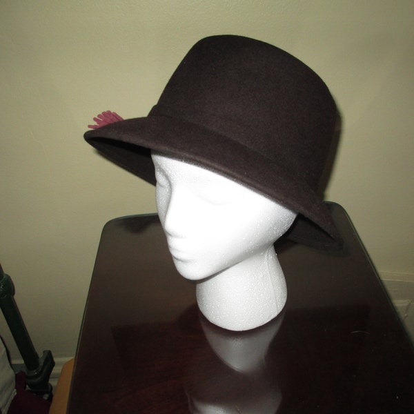 Very High Style Woman's Brown Wool Fedora Style Hat ~ Made in Italy