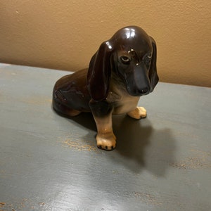 Nice Vintage Ceramic Dachshund (Wiener) Dog Figure ~  Great Details ~ Large Size