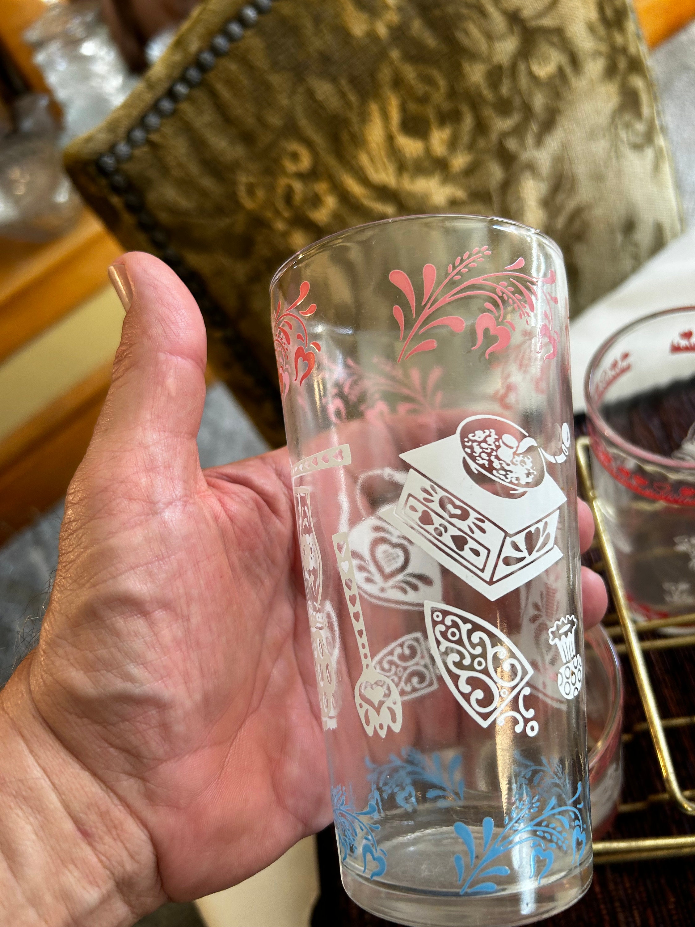 Vintage SWANKY SWIG Mid Century Pink and White Dutch Girl & Tulips ...