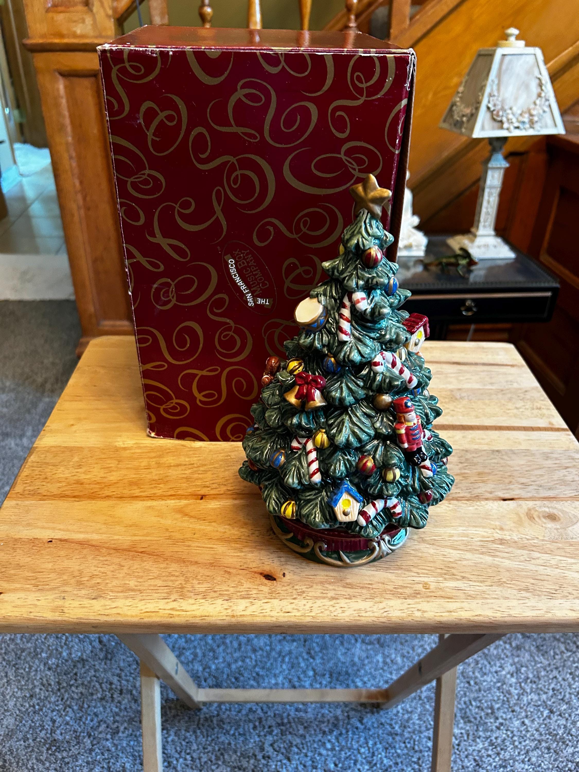 アンティーク雑貨   Weihnachten 1998 Beautiful Vintage Christmas Tree by San Francisco Music Box