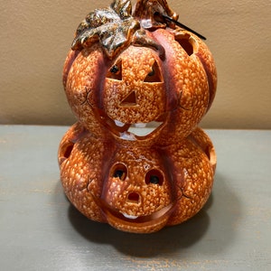 Vintage handbemalte keramische gestapelte Jack-O-Lantern Licht / Halloween-Kerzenlaterne ~ tolle Farbe und Größe