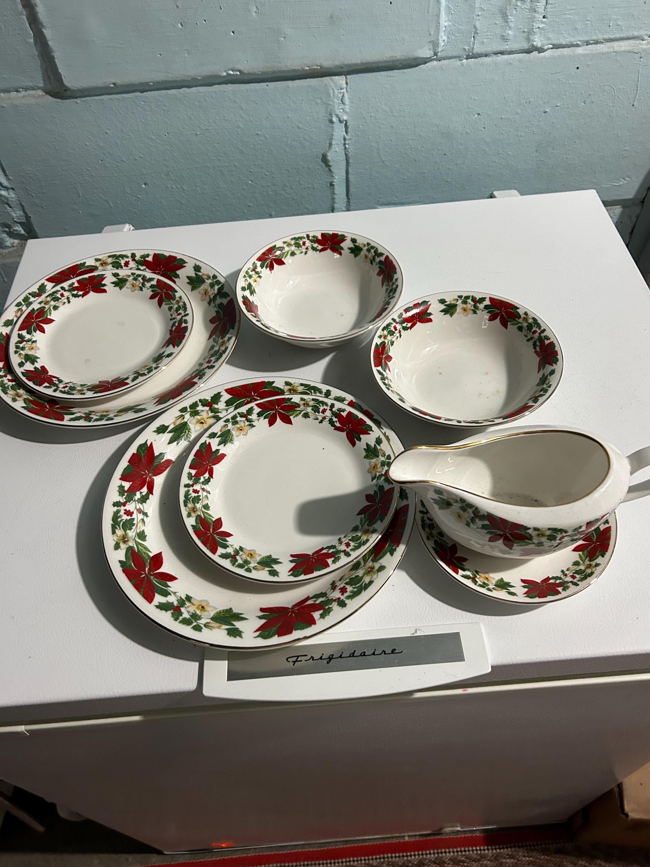 Festive Lot of Poinsettia Holiday by Gibson Designs Great