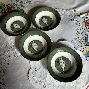 Lot of Vintage Green Colonial Homestead Fruit / Dessert Bowls ~ Royal USA