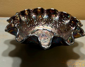 Rare Retired Fenton Amethyst Carnival Glass Bowl ~ PERSIAN MEDALLION ~ Beautiful Pattern & Color