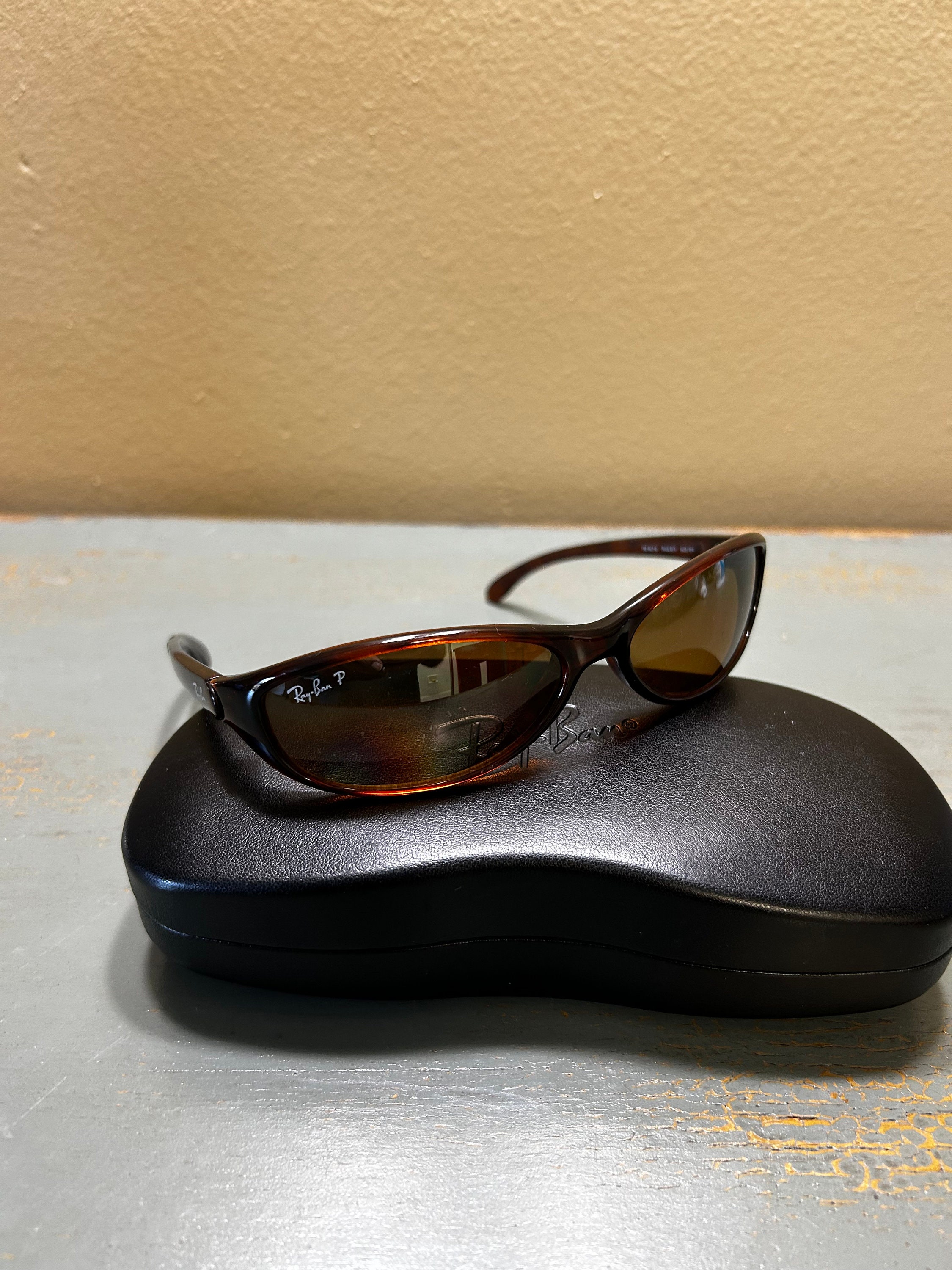 Harve Benard Sunglasses 401 Brown Frames Brown Gradient Lenses Made in Italy Brown Gradient 1990s Vintage Sunglasses for sale | eBay main image 4