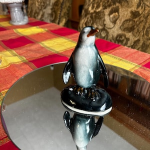 Vintage Hand Painted Ceramic Penguin ~ Very Nice Look & Color