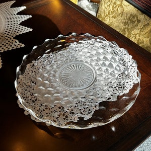 Beautiful Vintage Glass American Fostoria Clear 13-1/2 Inch Sandwich /  Torte Serving Plate