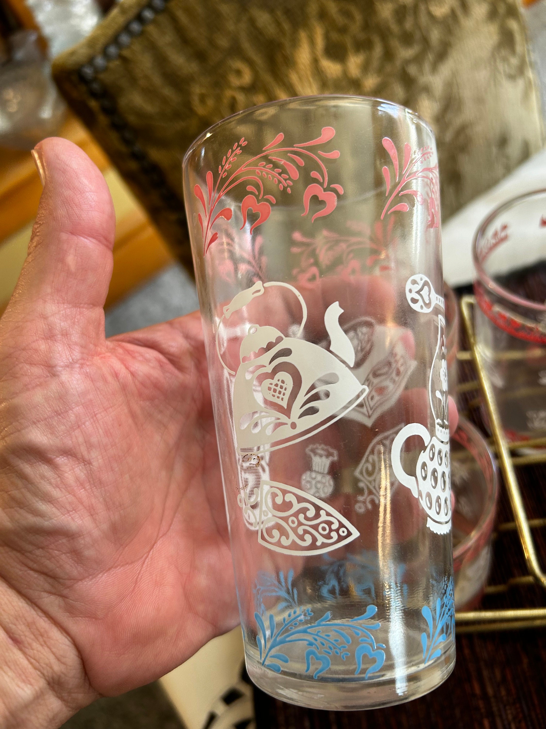 Vintage SWANKY SWIG Mid Century Pink and White Dutch Girl & Tulips ...