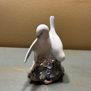 Lovely Rare Royal Copenhagen / Denmark Figurine ~ Love Birds ~ Theodor Madsen 1902