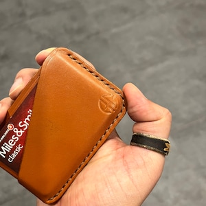 Porta-cartões de couro personalizado feito à mão, carteira fina, costurada à mão, carteira com bolso frontal, carteira minimalista, carteira de cores mistas