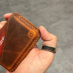 Porta-cartões de couro personalizado feito à mão, carteira fina, costurada à mão, carteira com bolso frontal, carteira minimalista, carteira de cores mistas