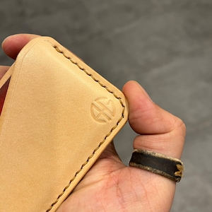 Porta-cartões de couro personalizado feito à mão, carteira fina, costurada à mão, carteira com bolso frontal, carteira minimalista, carteira de cores mistas