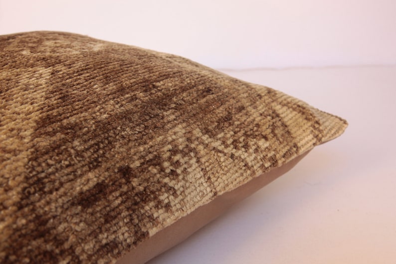 Anatolian Rug Pillow 20x20 Tribal Rug Turkish Pillow.Decorative Rug Pillow.Lumbar Carpet Pillow,Sofa pillow,Throw Pillow,Oushak Pillow