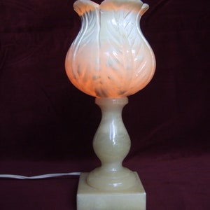 ANTIQUE VINTAGE FRENCH  carved alabaster table lamp light flower form.