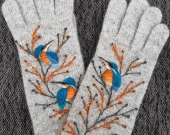 Knitted and felted winter gloves with embroidery kingfisher and Scottish heather,soft and casual Easter gift for her,winter gloves with bird