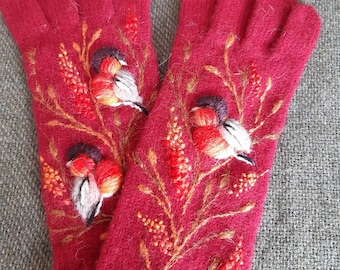 Knitted and felted winter gloves with embroidery bird and Scottish heather,winter accessories,soft and casual Christmas gift for her.