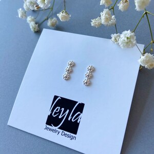 Flower bar studs, silver flower line studs, minimal line studs earrings, minimal flower studs, dainty flower studs, delicate flower earrings