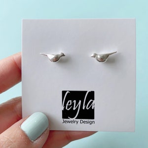 Bird earrings,bird lover gift,sterling silver bird stud earrings,tiny bird earrings,dainty bird earrings,bird watcher gift