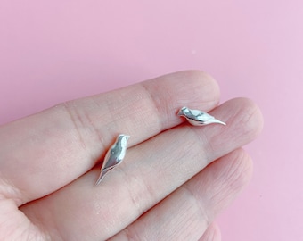 Pendientes de pájaro, regalo para amantes de las aves, pendientes de pájaro de plata esterlina, pequeños pendientes de pájaro, delicados pendientes de pájaro, regalo para observadores de aves
