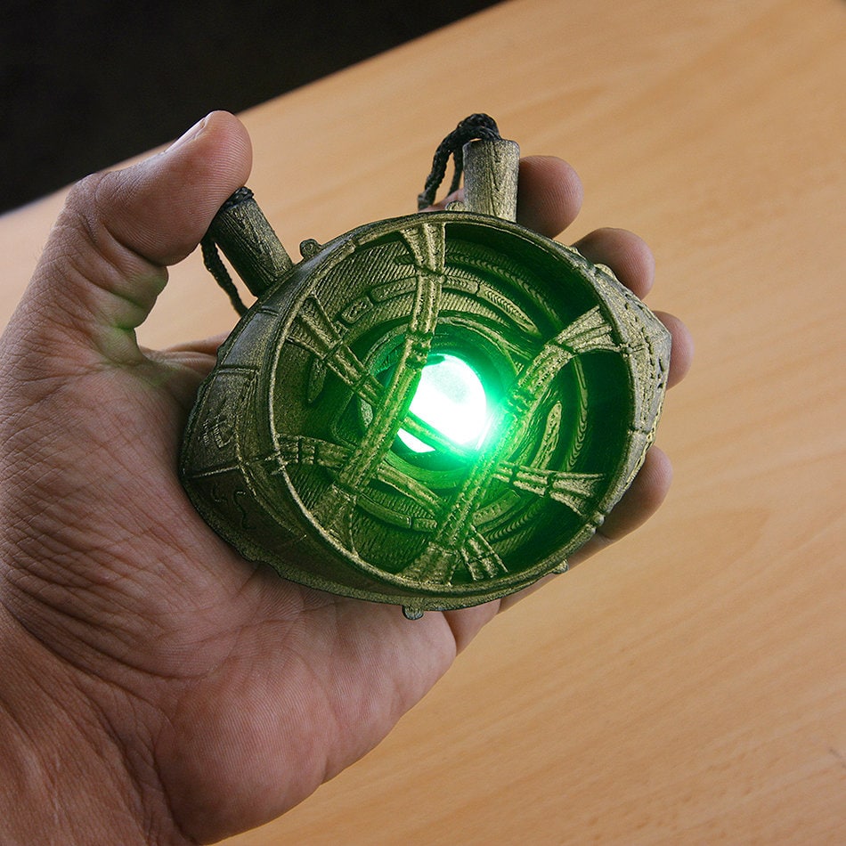 EYE OF AGAMOTTO ドクターストレンジ アガモットの眼 ハズブロ アガモットの眼 ドクター・ストレンジ ハズブロ 1/1スケール