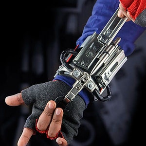 Full Metal Web Shooter (x2)