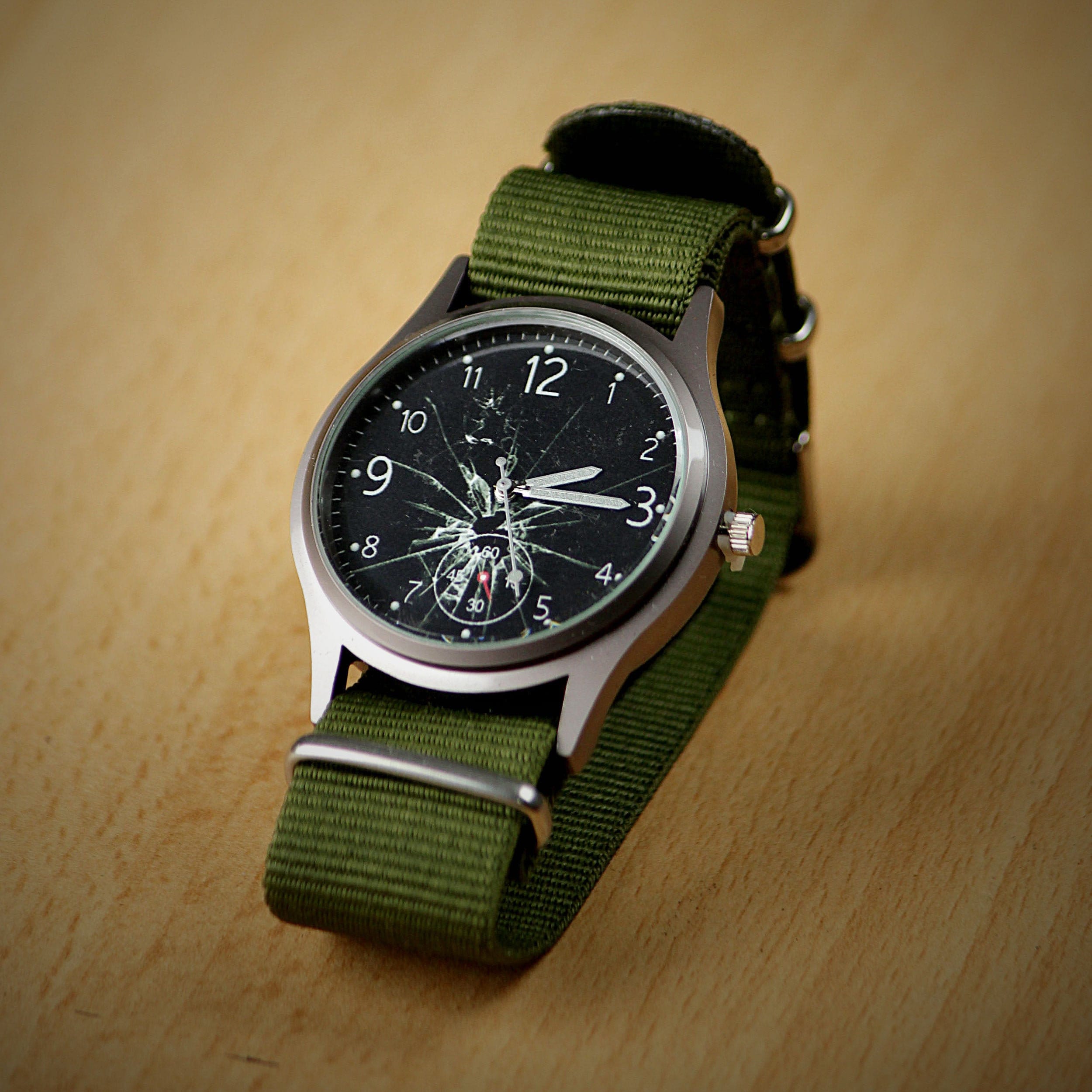 Looking for] Similar Wristwatch from The Last of Us Game : r/Watches