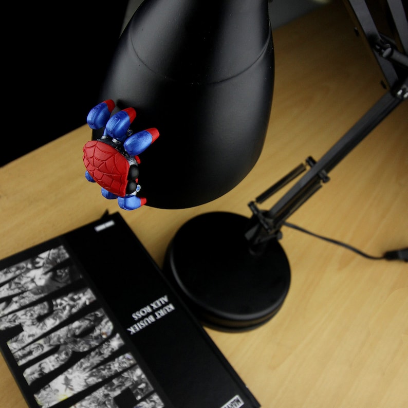 Magnetic spider image 5