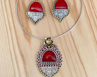 German Silver Dual Tone,Quartz Stone,Ruby-White AD Stones Pendant Hasli Necklace, Stud Earrings,Gold-Silver Plated Pendant,Tribal Jewelry