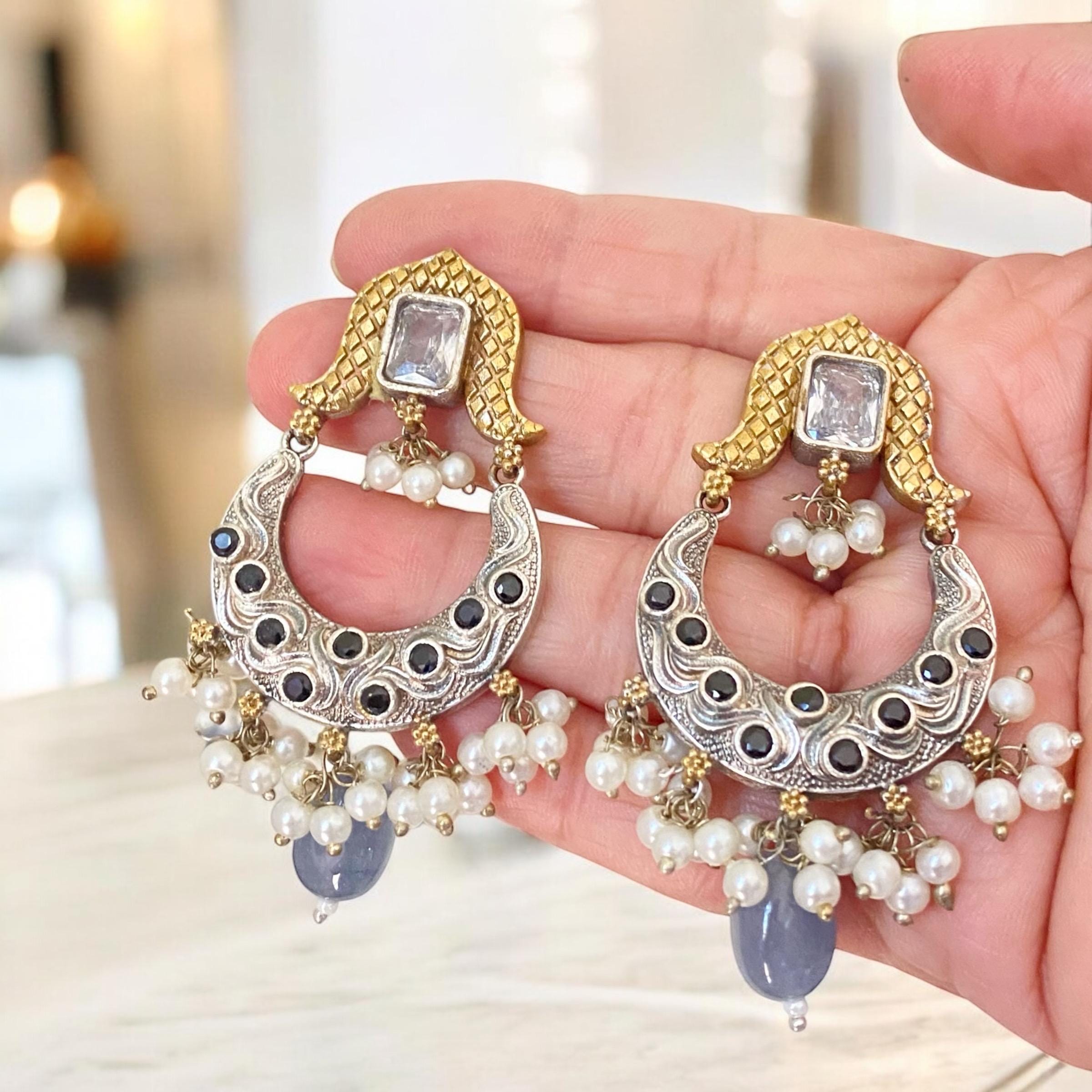 Aamani Dual tone Hasli with Earring