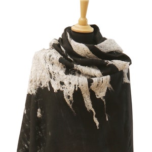 Black wool and Raw wrap/cloak/scarf/shawl for men in Black and white,